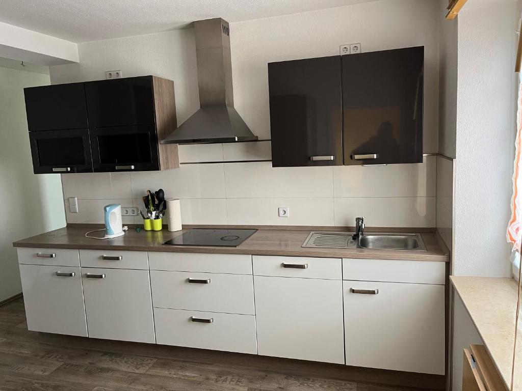 Appartement Monteurzimmer Ferienwohnung in Langeneichstädt 7 Kupfer-Wein-Straße 1 06268 Steigra