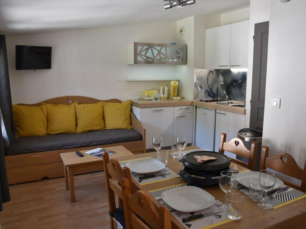 Appartement Appartement Montgenèvre, 2 pièces, 4 personnes - FR-1-266-131 RÃ©sidence Neige Et Golf - Route D'Italie -, 05100 Montgenèvre