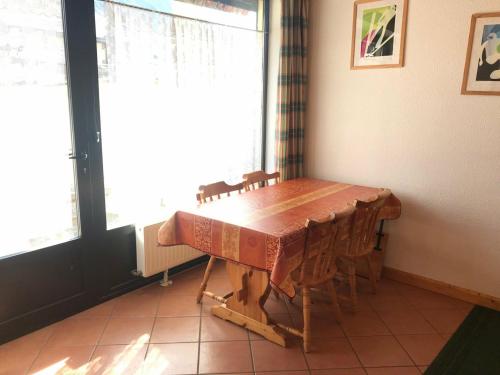 Appartement Appartement Montgenèvre, 2 pièces, 6 personnes - FR-1-445-58 Rue Chante Le Vent -  - Montgenèvre