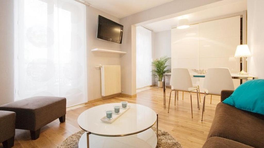 Appartement Montmartre abbesses-artist village 62 Rue d'Orsel 75018 Paris