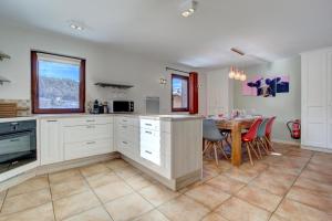 Montriond & Morzine, 4 bedroom ground floor apartment