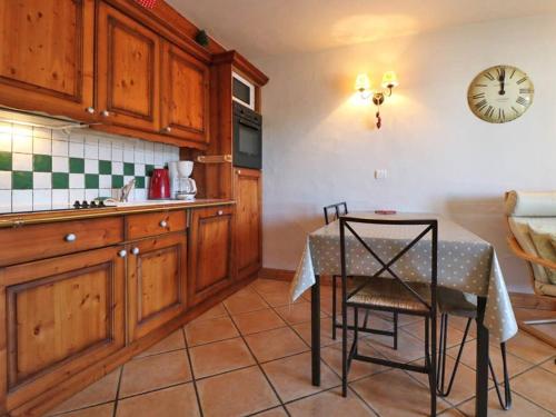 Appartement Appartement Montvalezan-La Rosière, 3 pièces, 6 personnes - FR-1-398-592 Les Granges De La Rosiere -  - La Rosière