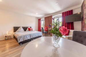 Moor Apartment 8