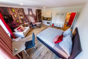 Moor Apartment 8