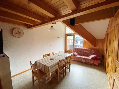 Appartement Appartement Morillon 1100, 4 pièces, 8 personnes - FR-1-412-61 Les Esserts Morillon