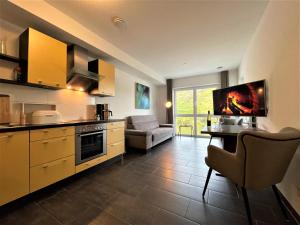 Moselpromenade Villa Moselufer, Panorama & Burg Cochem Blick, Netflix, Balkon