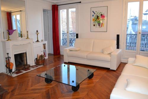 Appartement Appartement moulin rouge II 83 rue blanche Paris