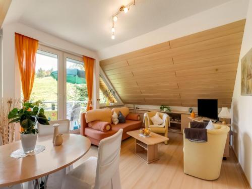 Mountain view Apartment in Kurort Brotterode with Garden