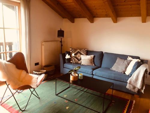 Mountainhome Birringer