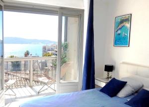 Appartement Mourillon F3 Vue Mer Panoramique, 150m mer, Wifi 2 Rue Gustave Garaud 83000 Toulon Provence-Alpes-Côte d\'Azur