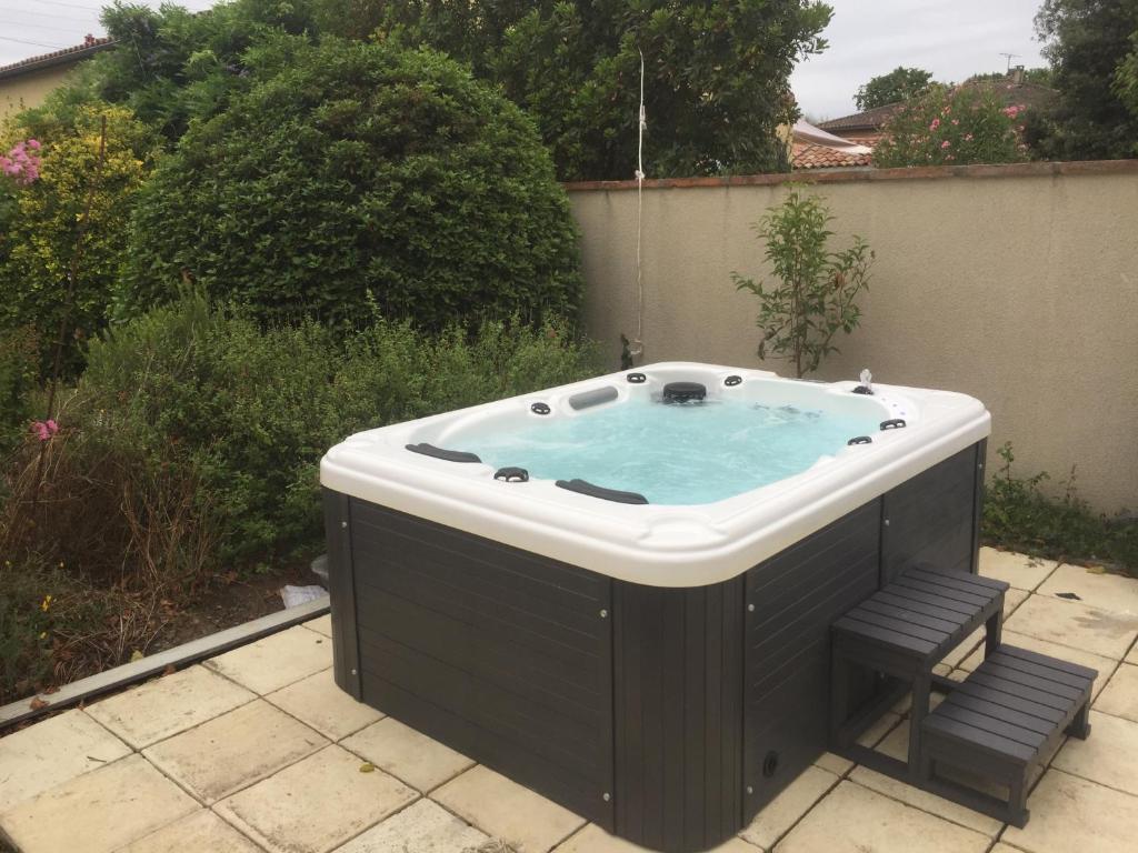 Mourillon : T2 avec jardin, à 400 m de la plage 83000 Toulon