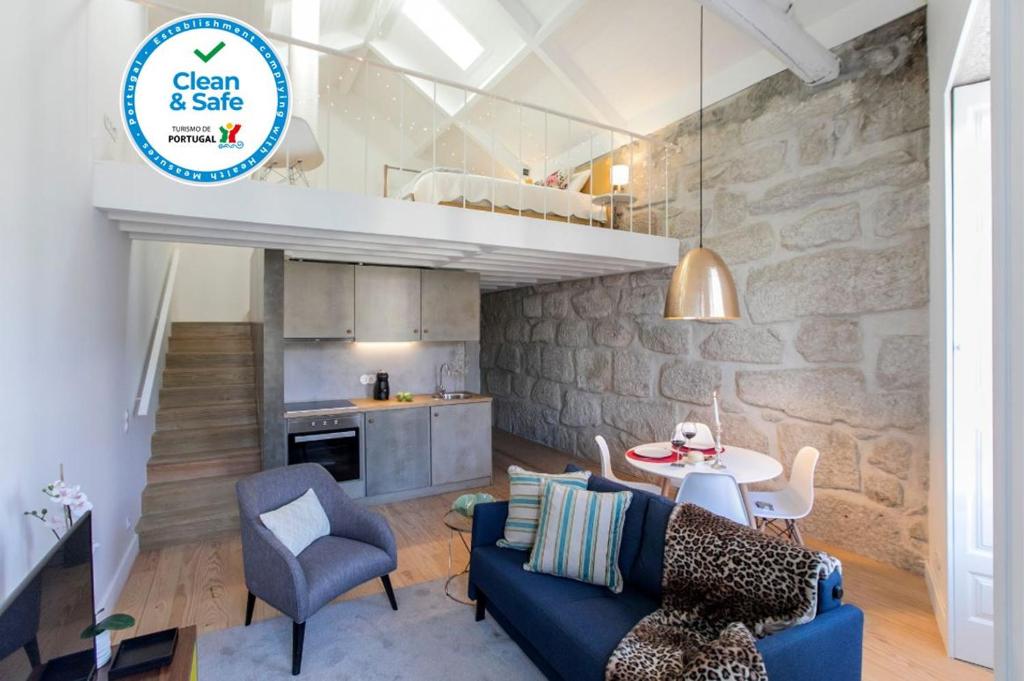 Mouzinho Cosy LOFT 200 Rua de Mouzinho da Silveira 3º/4º Drt. Frt., 4050-417 Porto