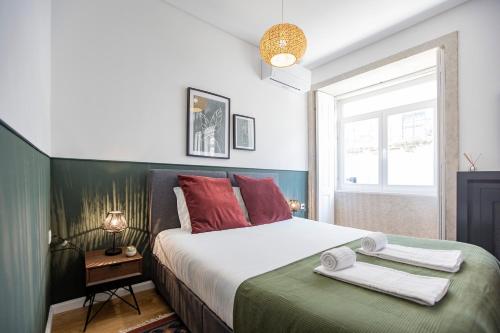 Mouzinho Darling Studio w/ AC in City Center by LovelyStay