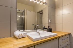 Appartement My Hotel Peyrou - Premiere conciergerie Jean Jacques Rousseau, droite, 22 34000 Montpellier Languedoc-Roussillon