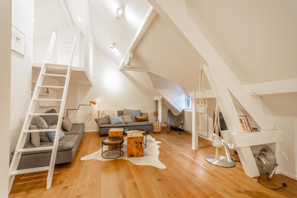 Appartement My Little Home Private Luxury Apartment classified 4 stars 8-10 rue Carnot 74000 Annecy