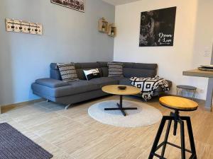 n3 maisonnette en rez de jardin parking gratuis