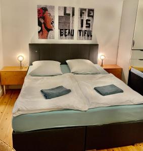 Nähe Bhf-Verbindungen nach Köln und Düsseldorf -Netflix ,80m2sanierter Altbau