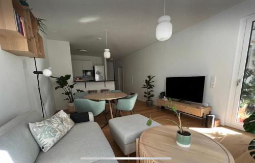 Nähe Messe: Zentrale Wohnung mit Balkon und Loggia