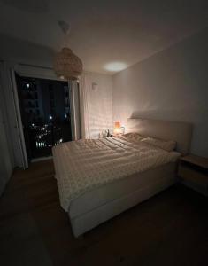 Nähe Messe: Zentrale Wohnung mit Balkon und Loggia