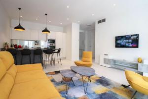 NAPOLEON Luxurious renovated apartment 1min from Palais