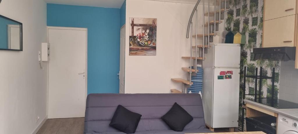 Appartement NARBONNE AGREABLE DUPLEX AVEC VERANDA ET COUR INTERIEURE 81 Rue Droite 11100 Narbonne