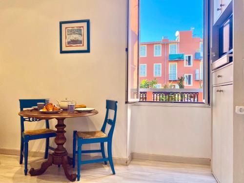 Nautical living in the sought-after Nice Port