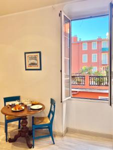 Nautical living in the sought-after Nice Port