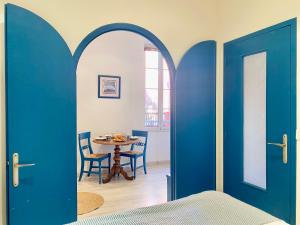 Nautical living in the sought-after Nice Port