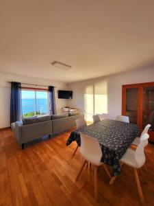 Appartement Nazare Uninterrupted Views and Sounds of the Sea Rua da Mina do Azeiche 34 Apartment L Edificio Mina Sol 2445-354 Pataias Région Centre