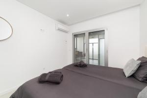 Nazaré Views - Deluxe Holiday Apartment by SCH