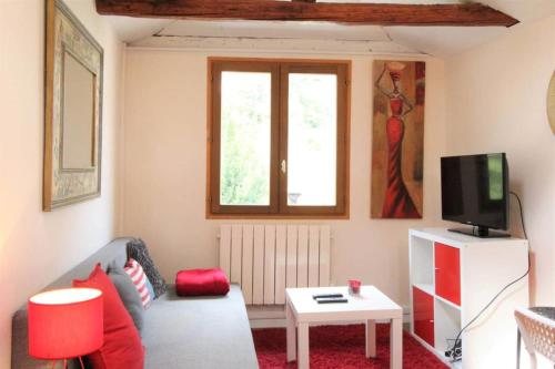 Near hospital for 4Quiet two-rooms apartment #A7