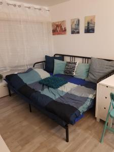 Appartement Near PARIS: Cozy Appartment at GARE Massy TGV & RER B and C 49 Avenue Carnot 91300 Massy Île-de-France