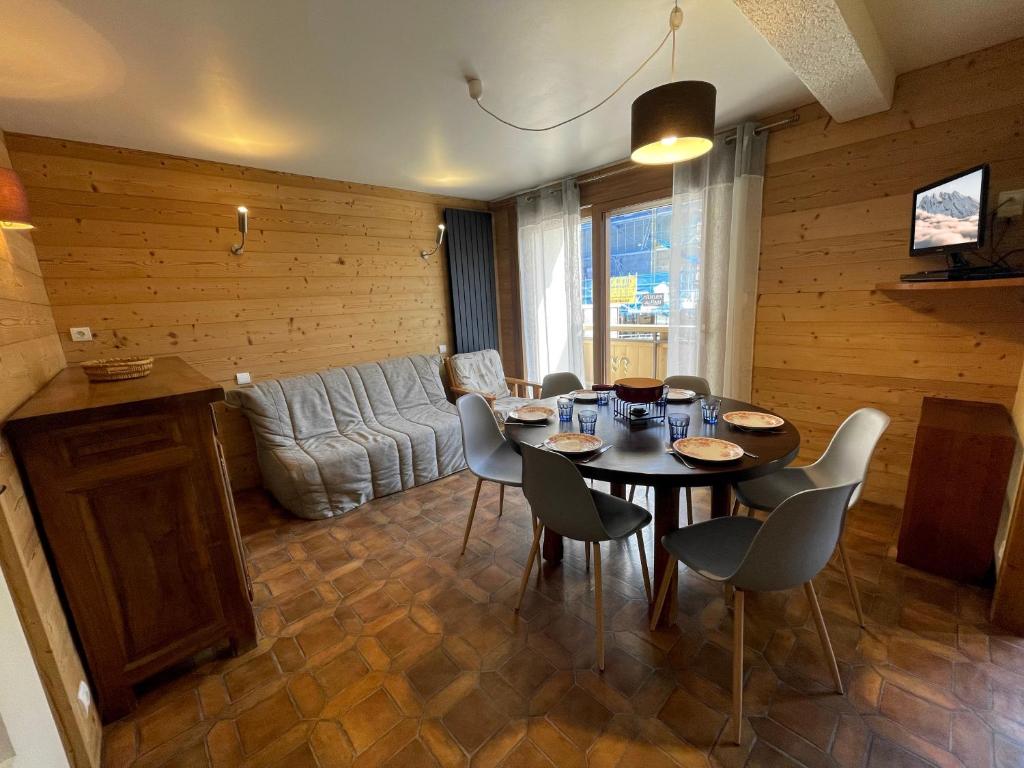 Appartement Neige et Roc 2 - Appartement 2 chambres centre des Grandes Alpes 216 74220 La Clusaz