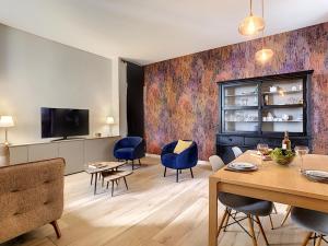 Nestor&Jeeves - GLORY RIVIERA - Central - Close sea
