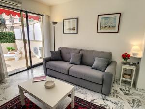 Nestor&Jeeves - LE FRANCE TERRASSE - Central - Very close sea