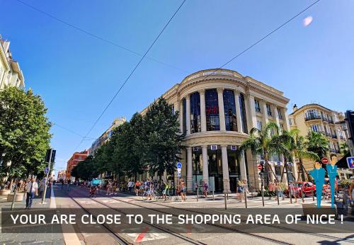 Nestor&Jeeves - LE PARNASSE TERRASSE - Central - By shopping area