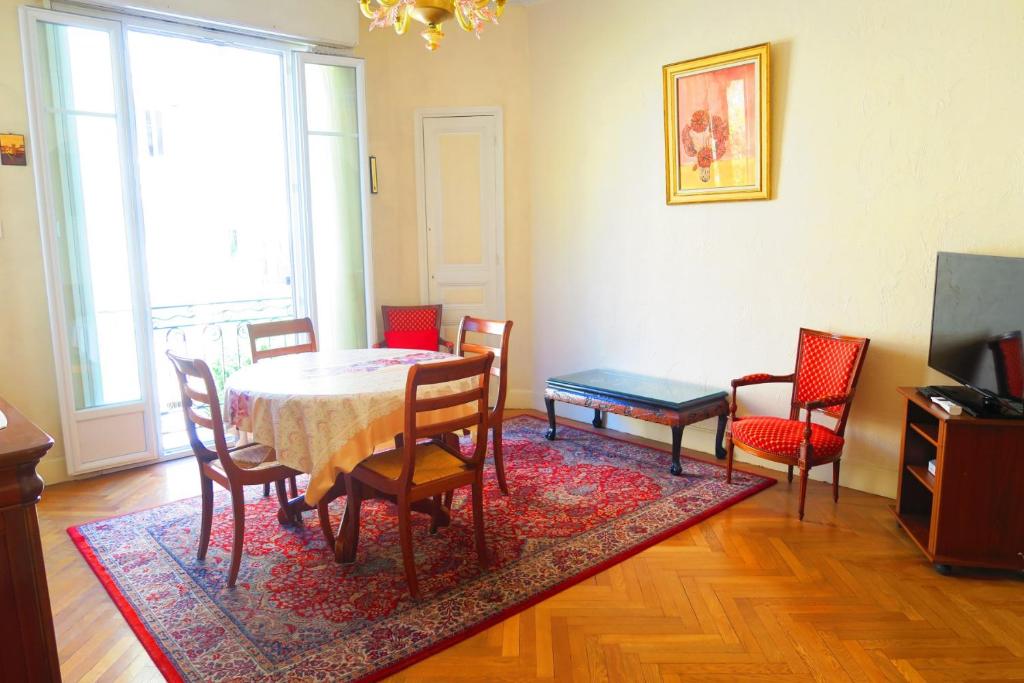 Appartement Nestor&Jeeves - MER ET SOLEIL - Central - Close sea 6 ter avenue des Orangers 06000 Nice