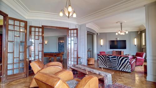 Nestor&Jeeves - PALACE ROTONDE PRESTIGE - Central - By sea - Top floor