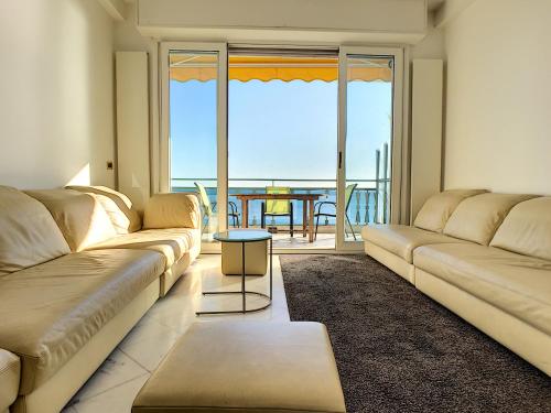 Nestor&Jeeves - PALAIS DE FRANCE - Central - Sea front