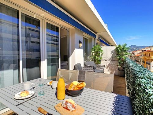 Nestor&Jeeves - REINE MARIE TERRASSE - Central - Very close sea - Top floor