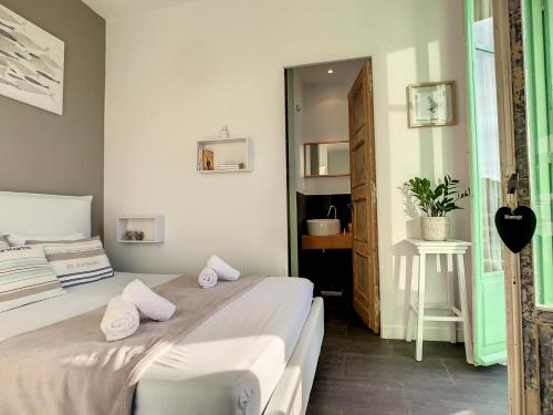 Nestor&Jeeves - ROMANTIC BEACH - Central - Close sea - Balcony