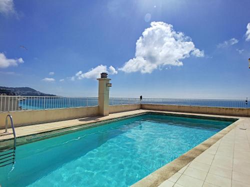 Nestor&Jeeves - STUDIO ROYAL LUXEMBOURG - Central - Swimming pool on roof