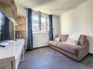 Nestor&Jeeves - SWEETIE FRANCE RIVIERA - Very close sea - Top floor