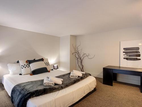 Nestor&Jeeves - VOGUE BEACH - Central - Very close sea - Pedestrian zone