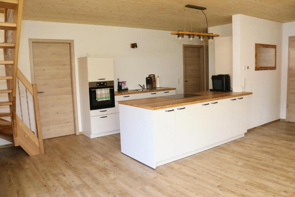 Appartement NEU! - BaumKrone - 2-stöckige Wohnung mit Wohnnetz Am Tobelbach 27 88299 Leutkirch im Allgäu