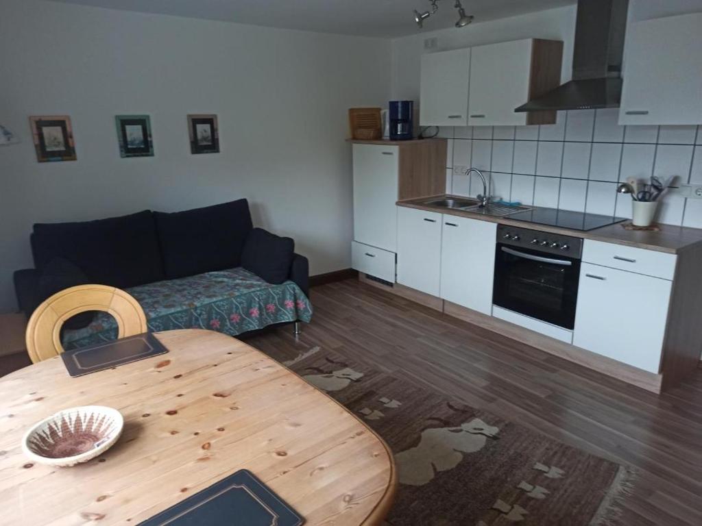 NEU Ferienwohnung Biesfeld-Altes Backhaus Neuensaaler Str.6, 51515 Kürten