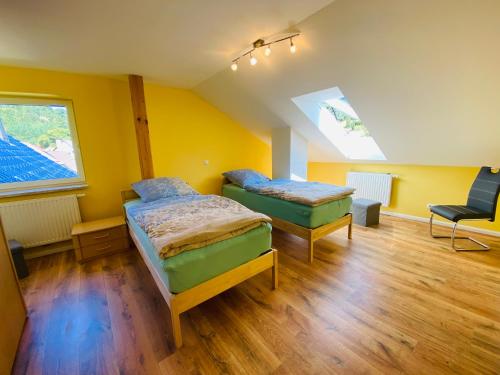 NEU!!! Ferienwohnung Villa Störmer - 2 Schlafzimmer, 4 Personen in Eisfeld