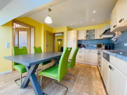 NEU!!! Ferienwohnung Villa Störmer - 2 Schlafzimmer, 4 Personen in Eisfeld