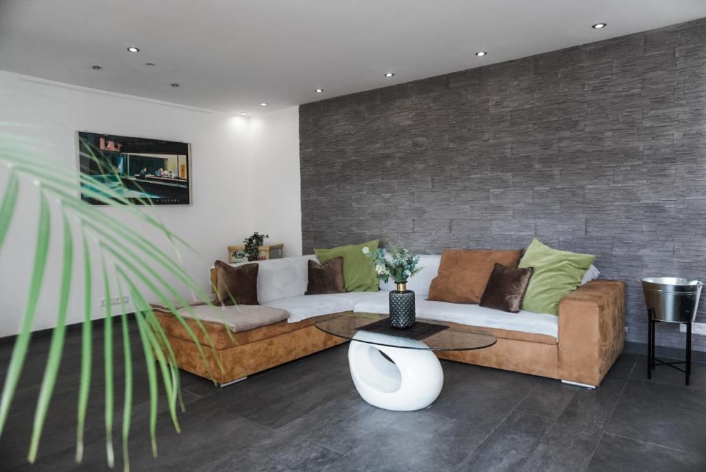 Appartement Neu gebautes Apartment mit Sonnenterasse in der Nähe vom Siebengebirge & Bonn 61 Bergstraße 53639 Königswinter