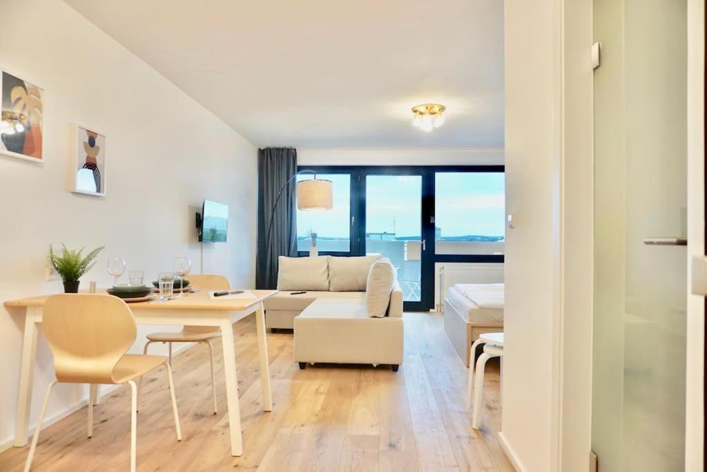NEU! mod. Apartment - free Parking - TOP Lage 10 Kaiserpassage, 76133 Karlsruhe